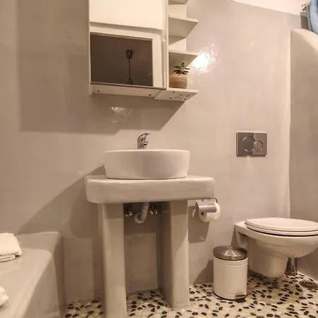 Folia Naxos Rooftop 8 *